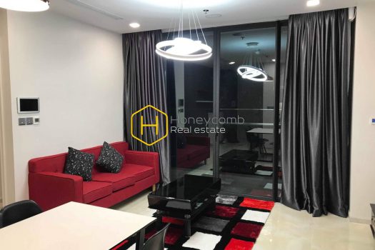 VGR34 9 result Awesome ! This is a colorful and modern 2 beds apartment in Vinhomes Golden River