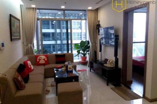 vinhomes www.honeycomb.vn VH218 5 result Simple style with 2 bedrooms apartment in Vinhomes Central Park for rent