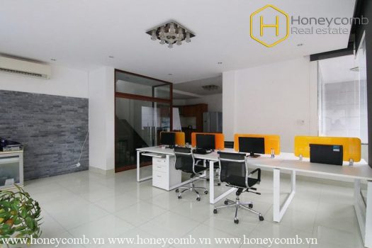 2V48 www.honeycomb.vn 1 result The spacious 3 bedroom-villa is suitable for office at Distric 2