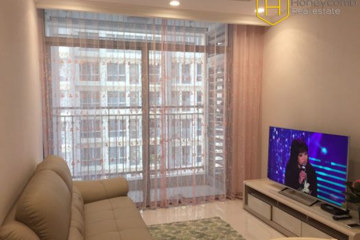 Vinhomes www.honeycomb.vn VH172 2 result 2 bedroom apratment view pool in Vinhomes Central Park for rent