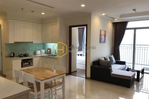 VH343 www.honeycomb.vn 5 result 1 You will be impressive with this graceful 2 bed-apartment at Vinhomes Central Park