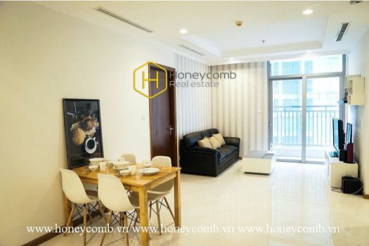 VH350 www.honeycomb.vn 7 result Don't wait anymore ! The shiny and picturesque 2 bed-apartment is available at Vinhomes Central Park