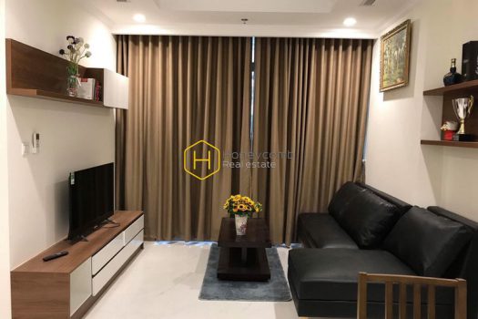 VH351 www.honeycomb.vn 7 result 1 The 2 bed-apartment is sun-filled with affordable price at Vinhomes Central Park