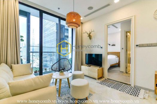 VGR172 www.honeycomb.vn 2 result You will always be fresh with this shiny apartment in Vinhomes Golden River