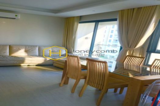 DI108 www.honeycomb 9 result Diamond Island apartment – Open living space. Simple wooden furniture. Airy view