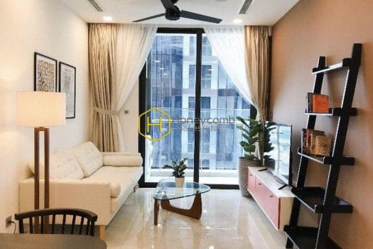 VGR246 www.honeycomb.vn 1 result Glowing private apartment in Vinhomes Golden River – Compact, Cozy & Fully-equipped