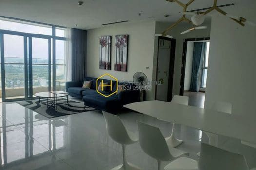 VH479 www.honeycomb.vn 2 result Spacious apartment with smart design in Vinhomes Central Park