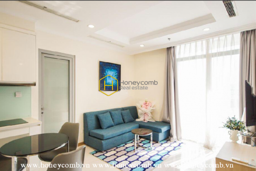 VH504 www.honeycomb.vn 6 result Beautiful in white with this stunning apartment for rent in Vinhomes Central Park