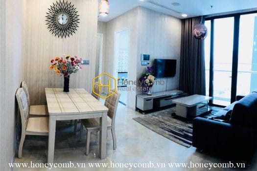 VGR272 www.honeycomb.vn 1 result Beautiful floral layouts with modern design apartment for rent in Vinhomes Golden River