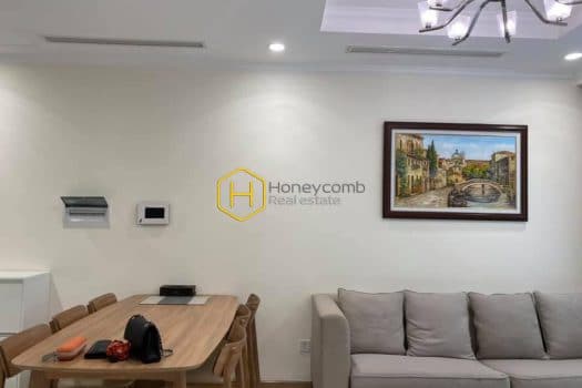 VH563 www.honeycomb.vn 1 result Simple design with well-designed apartment for rent in Vinhomes Central Park