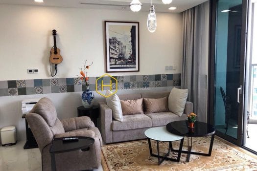 VH610 www.honeycomb.vn 1 result Aesthetic design apartment with gentle layout for lease in Vinhomes Central Park