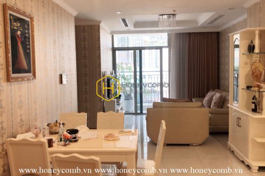 VH617 wwww.honeycomb 7 result Vinhomes Central Park apartment for rent – Perfect mixture of modern and retro style