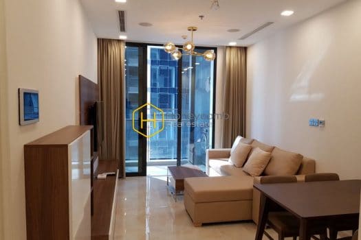 VGR363 www.honeycomb 1 result A lots space – Affordable price – Stylish apartment in Vinhomes Golden River for lease