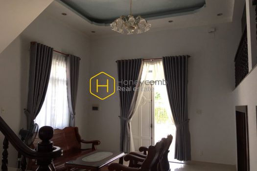 2V201 www.honeycomb 6 result A gorgerous villa with bright layout and elegant wooden interiors for rent in District 2