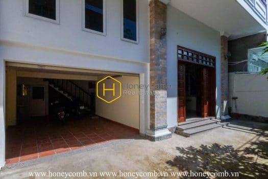 2V204 www.honeycomb 9 result Semi-furnished villa with extremely airy and gorgeous space in District 2