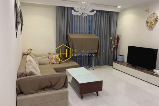 VH1011 www.honeycomb 2 result Simplified design and convenient apartment in Vinhomes Central Park for rent