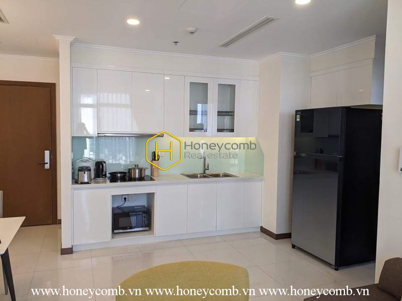 Simplified apartment with enchanting view in Vinhomes Central Park