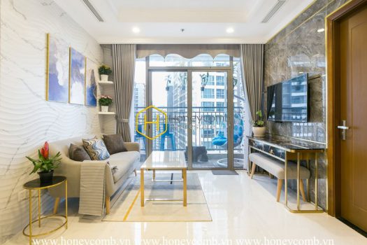 VH1104 www.honeycomb 3 result The fresh pastel tone and lovely style create this apartment in Vinhomes Central Park