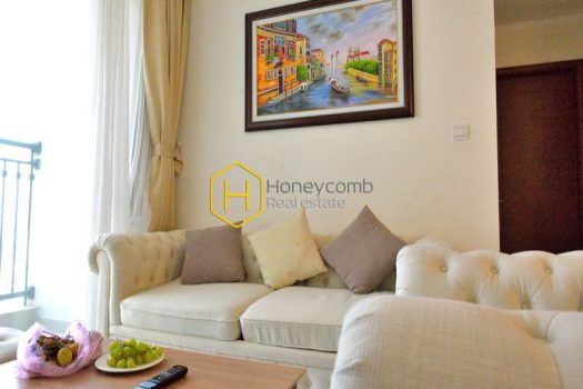 VH1114 www.honeycomb 19 result Symbol of elegance: Vinhomes Central Park apartment with briiliant furniture and great air pool view