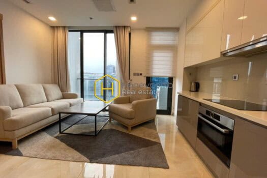 VGR86999 8 Embracing the magnificent city and river view through Vinhomes Golden River apartment