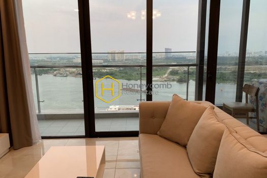 z2059350429871 3b1976247518df1addacdbcc1e79c22a result Imagine waking up to see the stunning view in this Vinhomes Golden River apartment