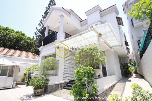 2V228 5 result Bright and unfurnished villa with a garden and a pool is for rent in Thao Dien , District 2