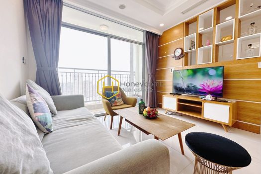 VH L6 2901 1 result Sightsee the Saigon River as well as the whole city with this Vinhomes Central Park apartment