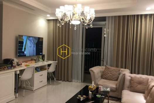 VH1392 12 result A chic apartment with brilliant accent wall corners in Vinhomes Central Park is now for rent