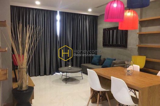 VH1453 4 result What a warm Chinese vibe in this Vinhomes Central Park apartment!