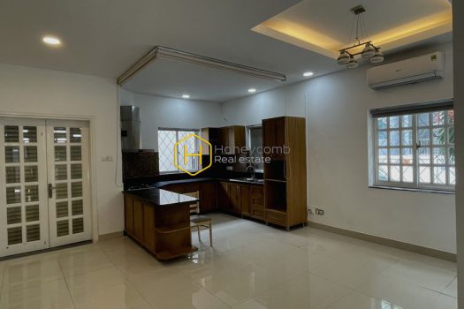 2V276 18 result Shiny villa with full modern amenities for rent in District 2