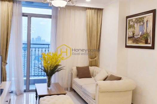 2 result 18 Highly elegant living space and airy view in Vinhomes Central Park apartment