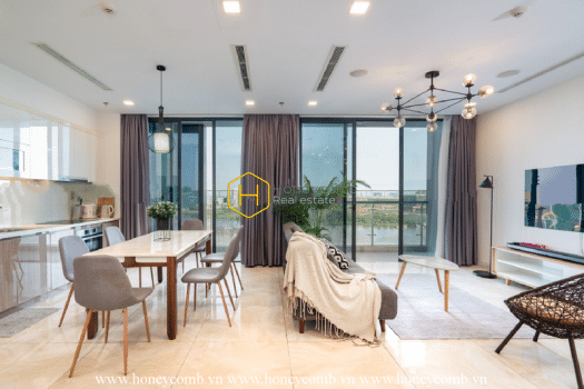 9 result 4 Embracing the spectacular river view from sophisticated apartment in Vinhomes Golden River