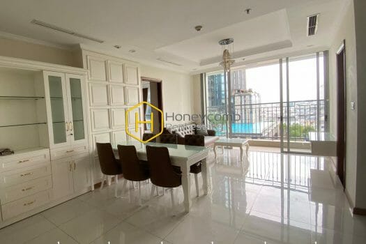 5 result 13 Get the chilled vibes through this exciting and palatial apartment in Vinhomes Central Park