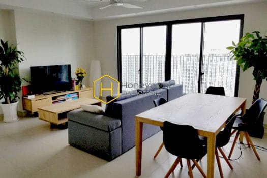 2 result 35 This Masteri Thao Dien apartment paints a luxurious space