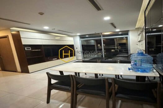 VH128484 6 result Fascinated by the nature in this rustic apartment for rent in Vinhomes Central Park