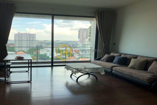 DE131939 result Feel the youthful and dynamic space in this D'Edge apartment