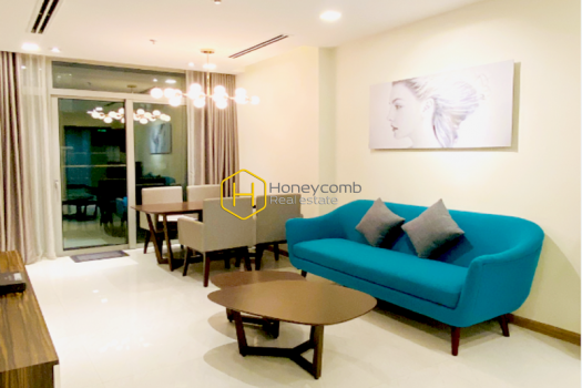 VH 2 result 4 Vinhomes Central Park apartment for rent – Bright wooden home