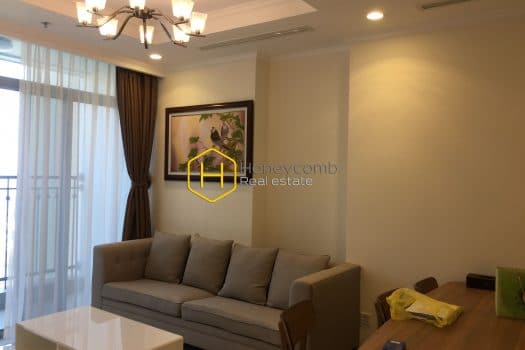 VH950 2 result Cannot ignore this charming apartment in Vinhomes Central Park