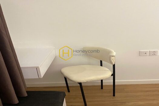 You may have a crush on this Masteri An Phu contemporary apartment