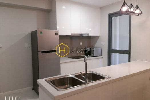 Let’s come and feel the modernity in this superior Masteri An Phu apartment