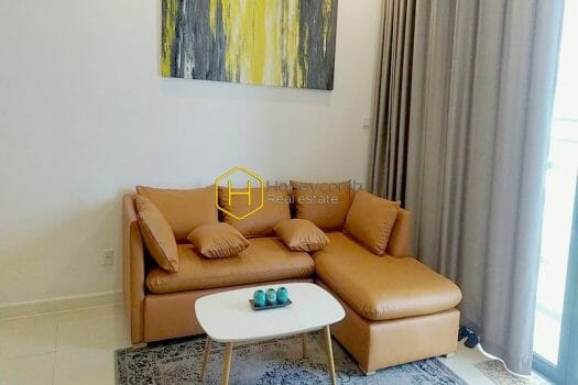 ESTELLA HEIGHTS 13 Live the urban lifestyle with this modern and luxurious apartment in The Estella Heights for rent