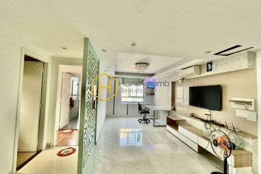 TG336 C1 1808 5 result 1 Contemporary apartment and airy riverside view for rent in Tropic Garden