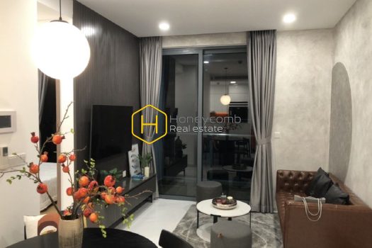 SWP WH 12A09 1 2 result Natural light spreads into every corner of this full-furnished apartment in Sunwal Pearl