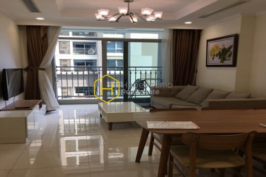 VH L5 0207 1 4 result Feel the elegance and luxury in this apartment for rent in Vinhomes Central Park