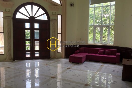 VILLA 2 result 1 Cozy and spacious villa with rustic interiors and peaceful atmosphere in District 2