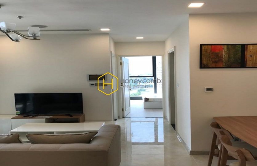 Fullbright apartment with neat decoration and enchanting city view in