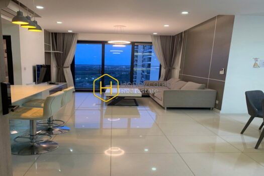 EH167390 10 Sophistication is all about this top Estella Heights apartment