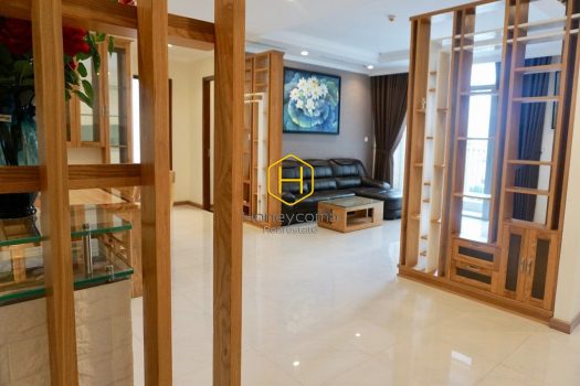 VH C1 1204 2 result Feel the affection through the rustic design in this Vinhomes Central Park apartment