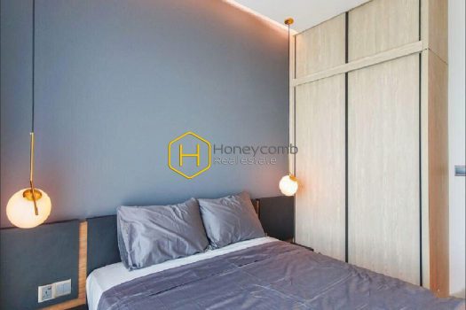 A mystery living space- The Feliz En Vista apartment with dark tone and modern design for lease