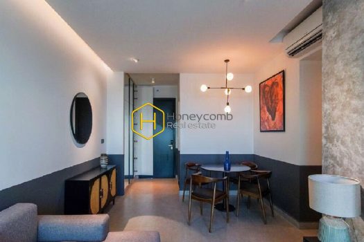 A mystery living space- The Feliz En Vista apartment with dark tone and modern design for lease